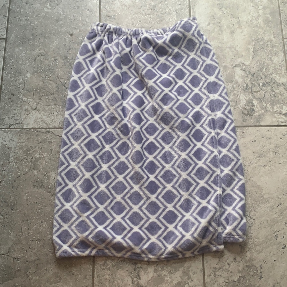 Soft velvet bath wrap